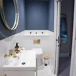 아파트 Luxury 3-bed In The Heart Of