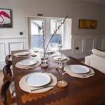 Luxury 3-bed In The Heart Of 아파트 앰블사이드