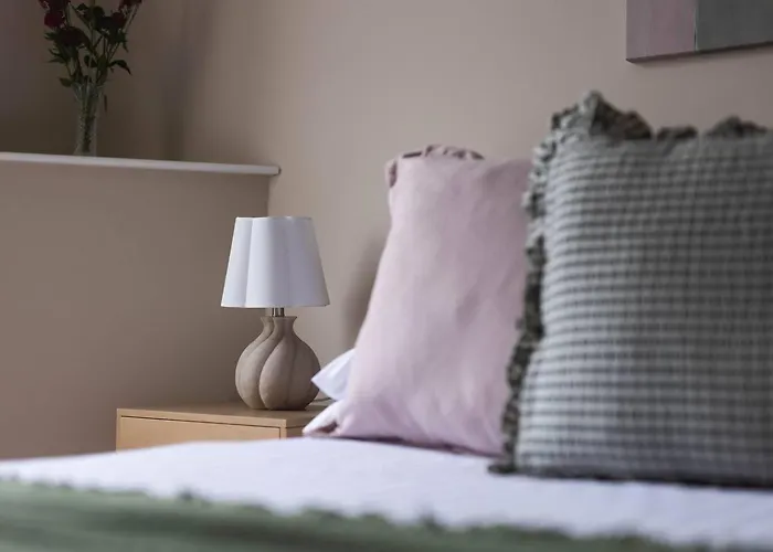 Apartment Luxury 3-bed In The Heart Of *