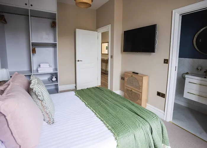 Luxury 3-bed In The Heart Of *