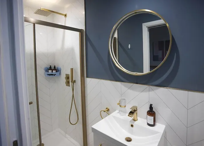 Apartment Luxury 3-bed In The Heart Of *